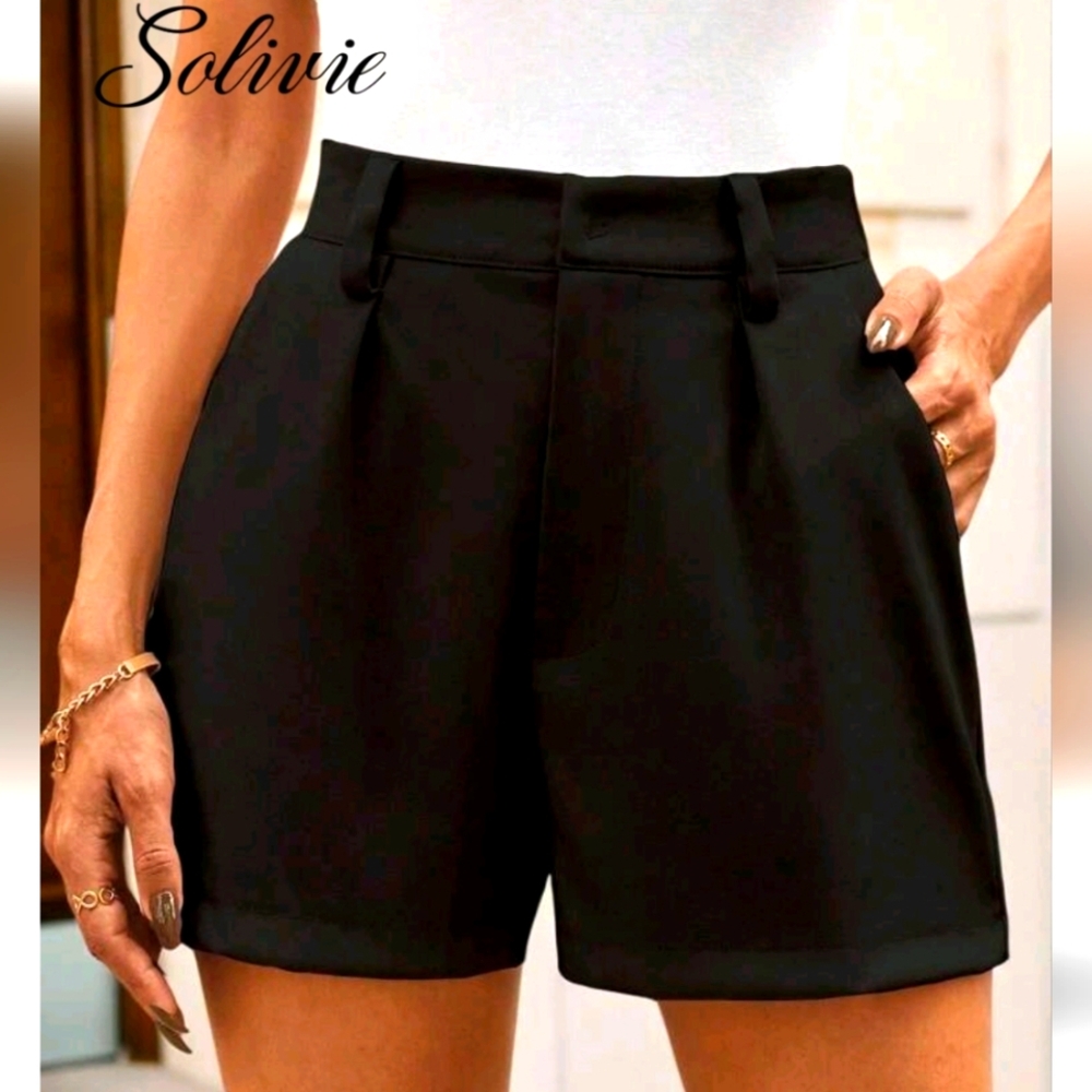 Solivie Black Color Block Shorts With Pockets, Summer Old Money Style